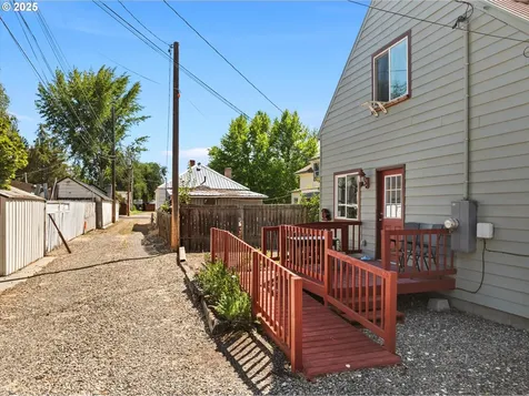 2420 9th Street Baker City OR 97814