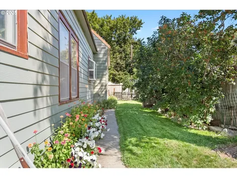 2420 9th Street Baker City OR 97814