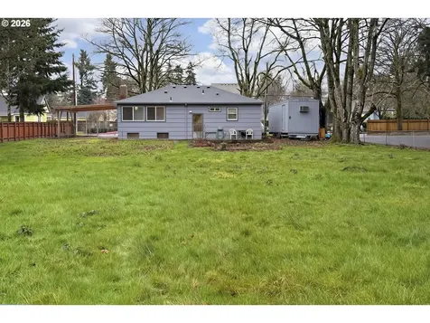 8411 SE Brooklyn Street Portland OR 97266