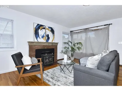8411 SE Brooklyn Street Portland OR 97266