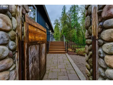 41925 Deerhorn Road Springfield OR 97478