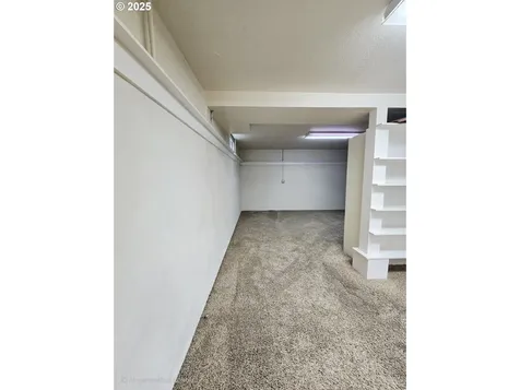 7247 SE Division Street Portland OR 97206