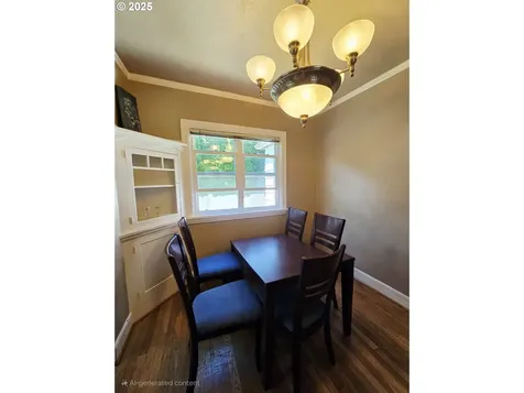 7247 SE Division Street Portland OR 97206