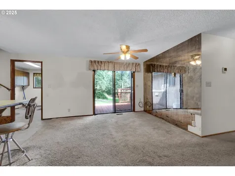 24703 W Demming Road Elmira OR 97437