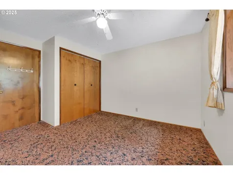 24703 W Demming Road Elmira OR 97437
