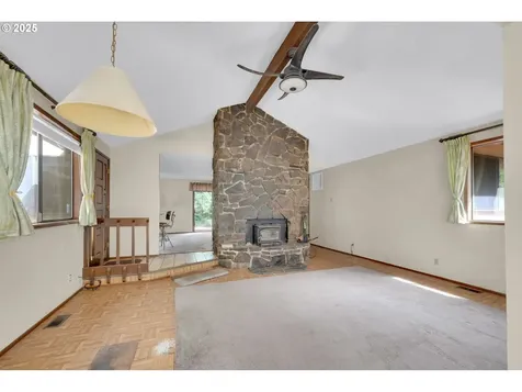 24703 W Demming Road Elmira OR 97437