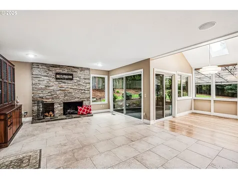 14232 Meadow Grass Street Lake Oswego OR 97035