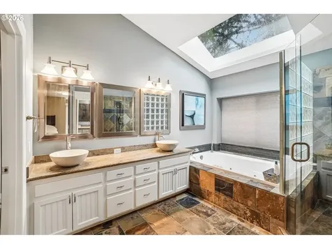 14232 Meadow Grass Street Lake Oswego OR 97035