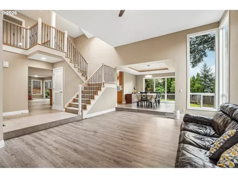14232 Meadow Grass Street Lake Oswego OR 97035