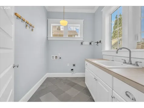 716 W 19th Street Vancouver WA 98660
