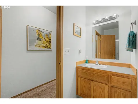 15902 NE 93rd Street Vancouver WA 98682
