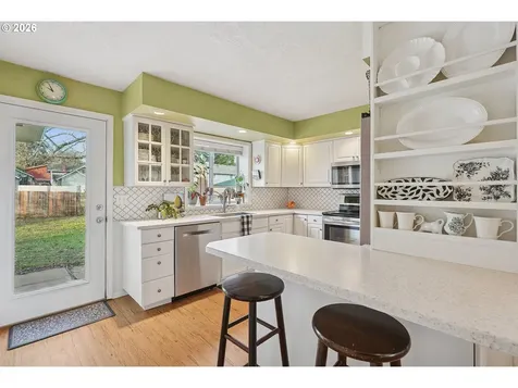 2055 Summer Street SE Salem OR 97302