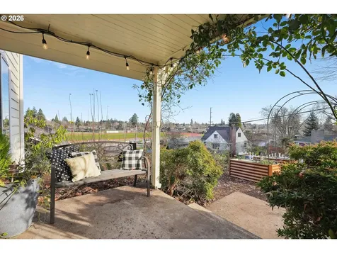 2055 Summer Street SE Salem OR 97302