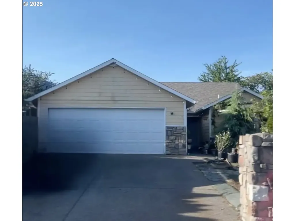 4385 SE Mahrt Avenue Salem OR 97317