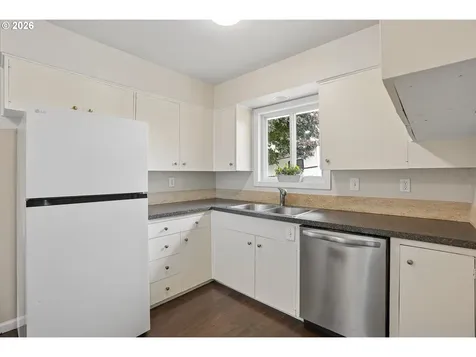 16820 SE Alder Street Portland OR 97233