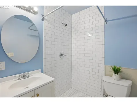 16820 SE Alder Street Portland OR 97233