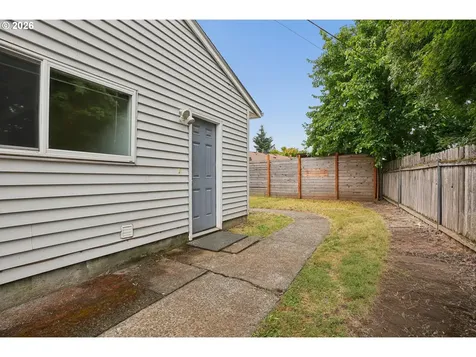 16820 SE Alder Street Portland OR 97233