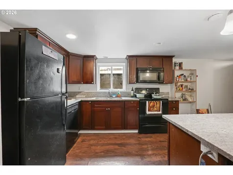 16820 SE Alder Street Portland OR 97233