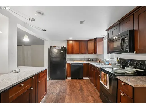 16820 SE Alder Street Portland OR 97233
