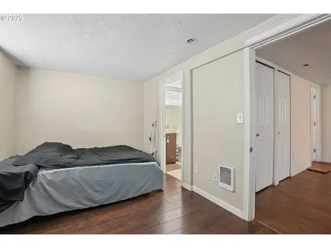 16820 SE Alder Street Portland OR 97233