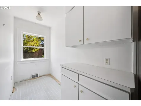 3320 NE 52nd Avenue Portland OR 97213