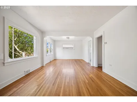 3320 NE 52nd Avenue Portland OR 97213