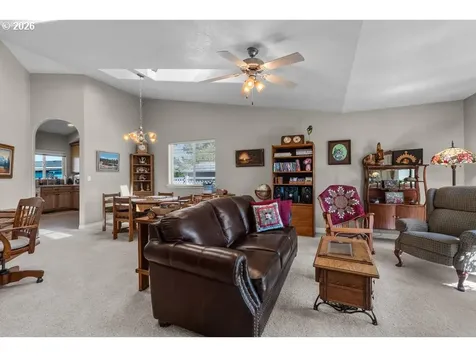 222 SW Meadow Lakes Drive Prineville OR 97754