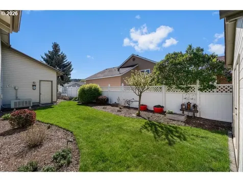 222 SW Meadow Lakes Drive Prineville OR 97754
