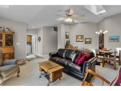 222 SW Meadow Lakes Drive Prineville OR 97754