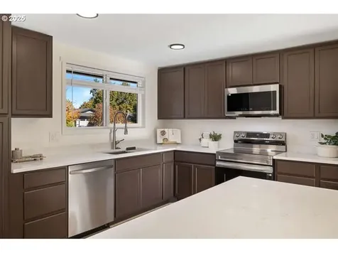 15507 SE 14th Street Vancouver WA 98683