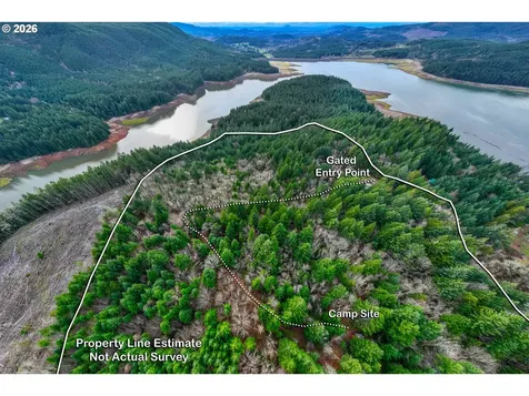 83715 Peninsula Road Fall Creek OR 97438