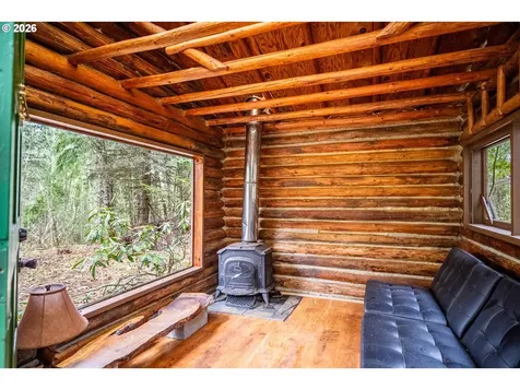 83715 Peninsula Road Fall Creek OR 97438