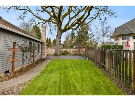 2366 NE Lindsey Drive Hillsboro OR 97124