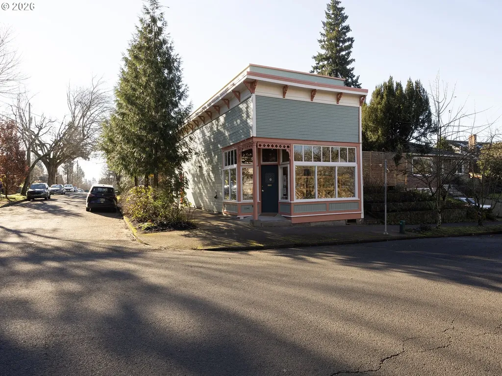 5340 SE Lincoln Street Portland OR 97215