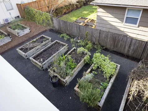 5340 SE Lincoln Street Portland OR 97215