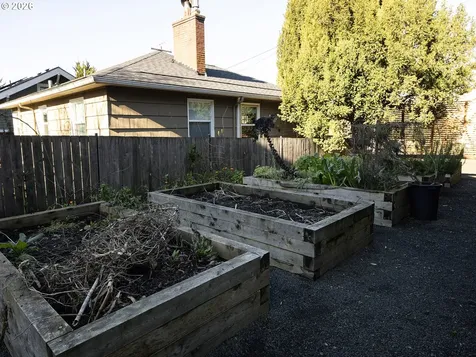 5340 SE Lincoln Street Portland OR 97215