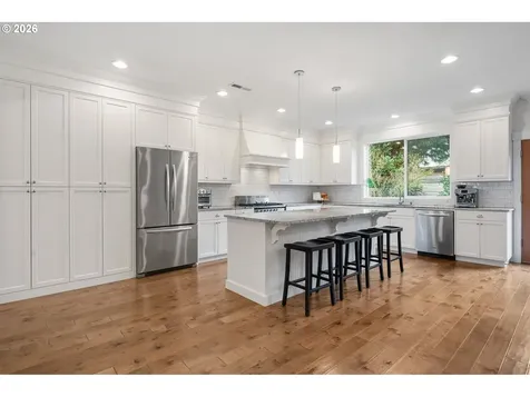 3803 SE Nehalem Street Portland OR 97202