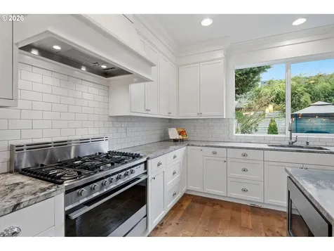 3803 SE Nehalem Street Portland OR 97202