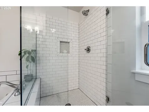 3803 SE Nehalem Street Portland OR 97202