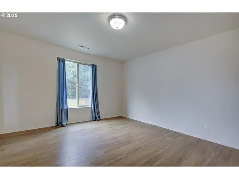 2126 S Wind River Circle Ridgefield WA 98642