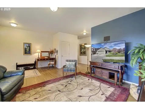 2126 S Wind River Circle Ridgefield WA 98642