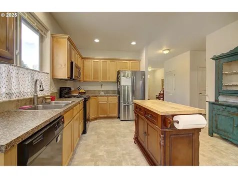 2126 S Wind River Circle Ridgefield WA 98642