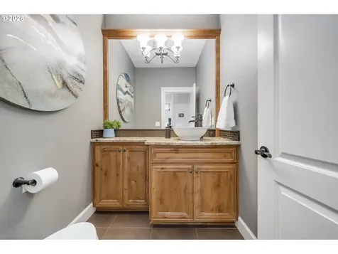 12502 NW 49th Avenue Vancouver WA 98685