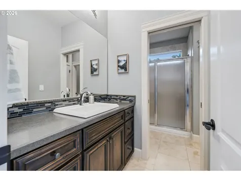 12502 NW 49th Avenue Vancouver WA 98685