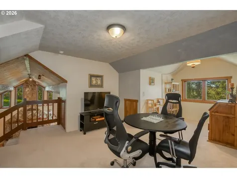 16493 NE Major Lane Yamhill OR 97148