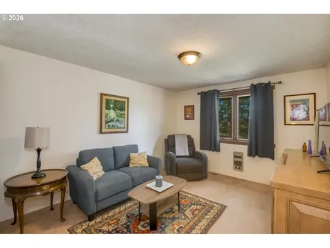 16493 NE Major Lane Yamhill OR 97148