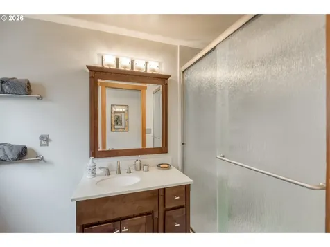 16493 NE Major Lane Yamhill OR 97148