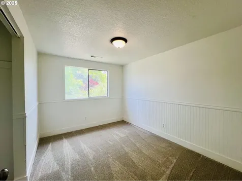 1636 Kendall Street Roseburg OR 97471