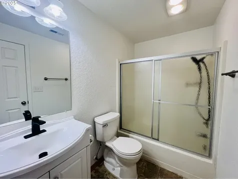 1636 Kendall Street Roseburg OR 97471