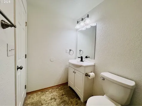 1636 Kendall Street Roseburg OR 97471